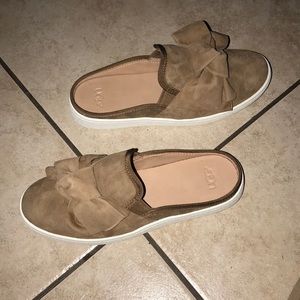 ugg luci bow chestnut